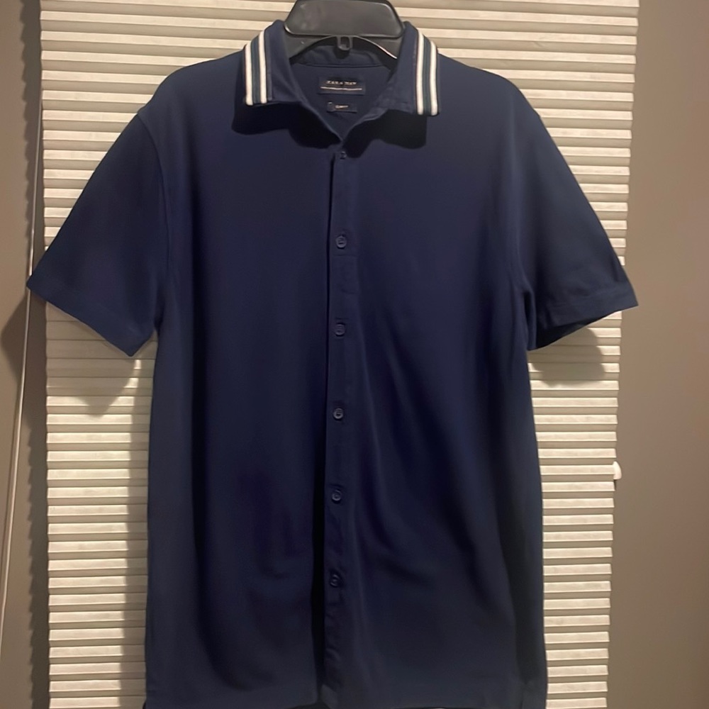 Zara Men’s Small Button Up Polo